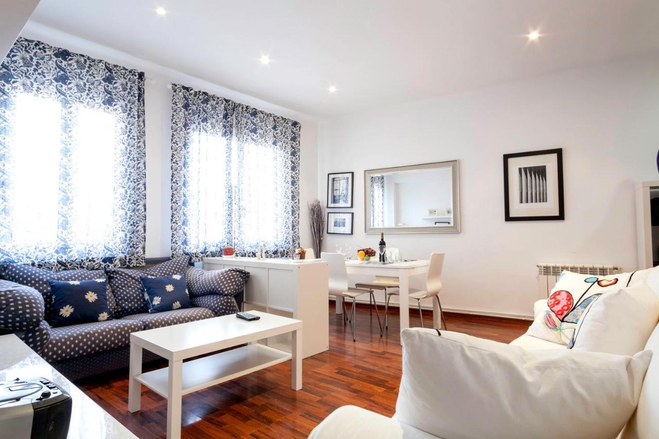 Barcelona Comtal Apartments Exterior foto